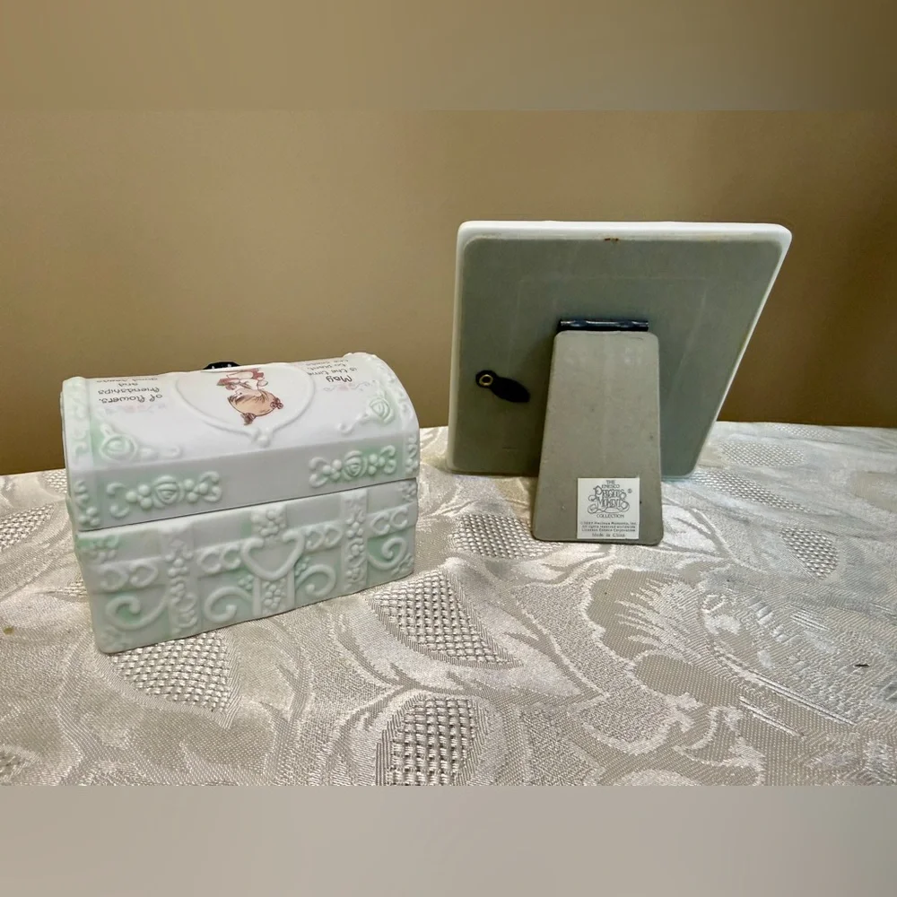 Vintage Enesco Precious Moments May Birthday Trinket Box and Frame- Set of Two - Picture 2 of 11